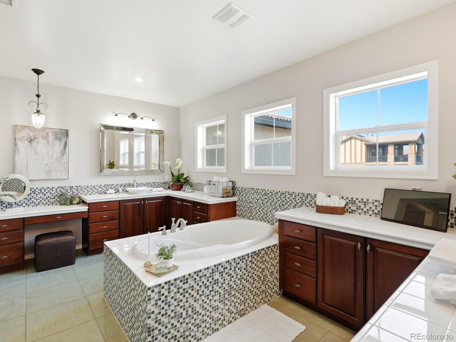 MLS Image #29 for 10523  morningdew court,highlands ranch, Colorado