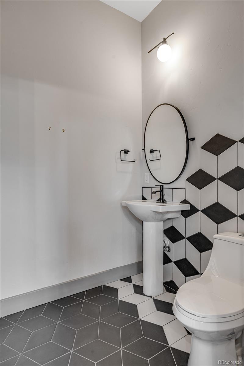 MLS Image #13 for 2260  glenn street,colorado springs, Colorado