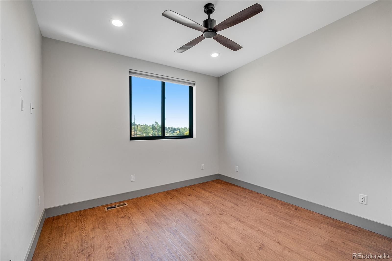 MLS Image #27 for 2260  glenn street,colorado springs, Colorado