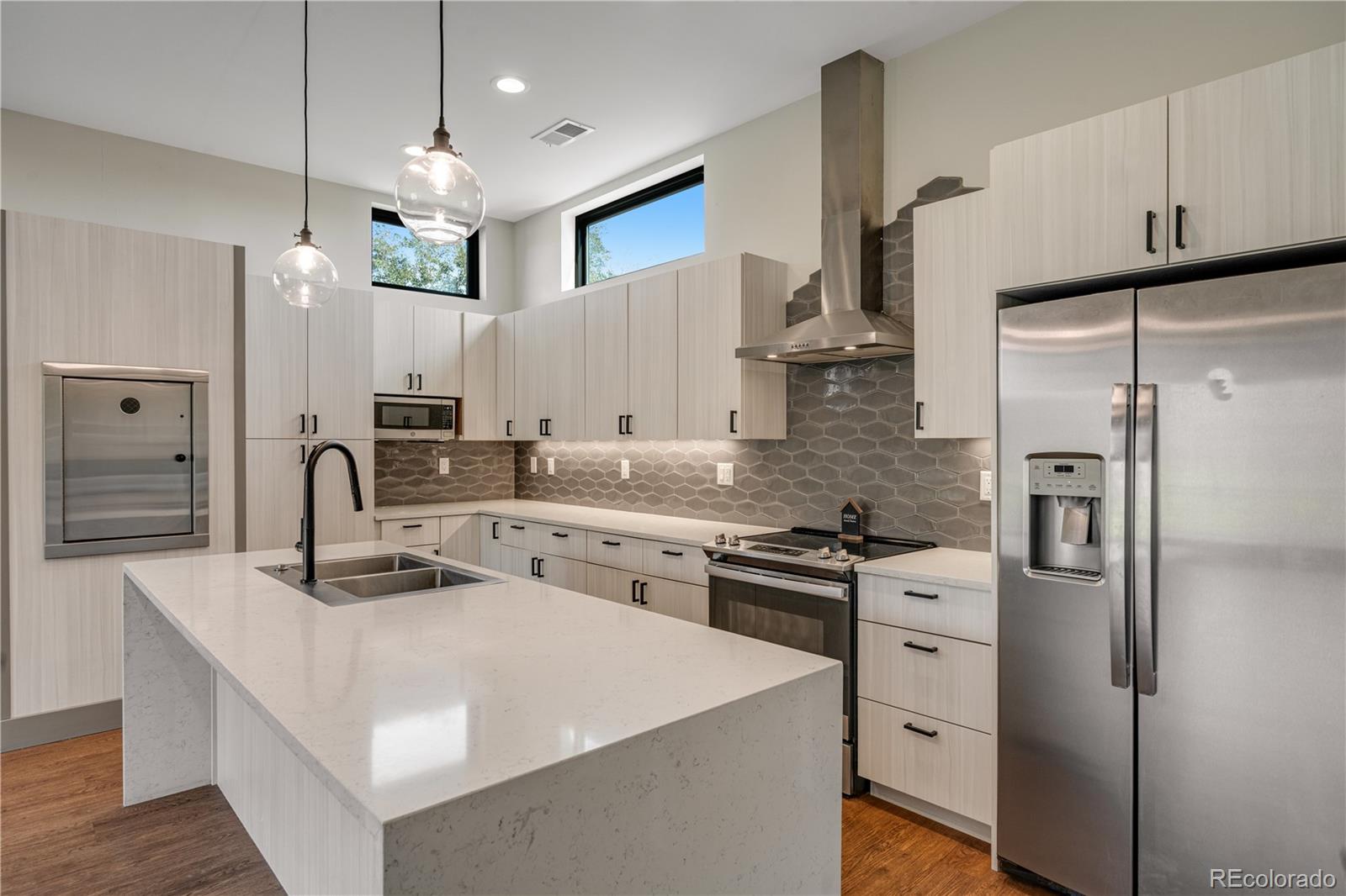 MLS Image #9 for 2260  glenn street,colorado springs, Colorado