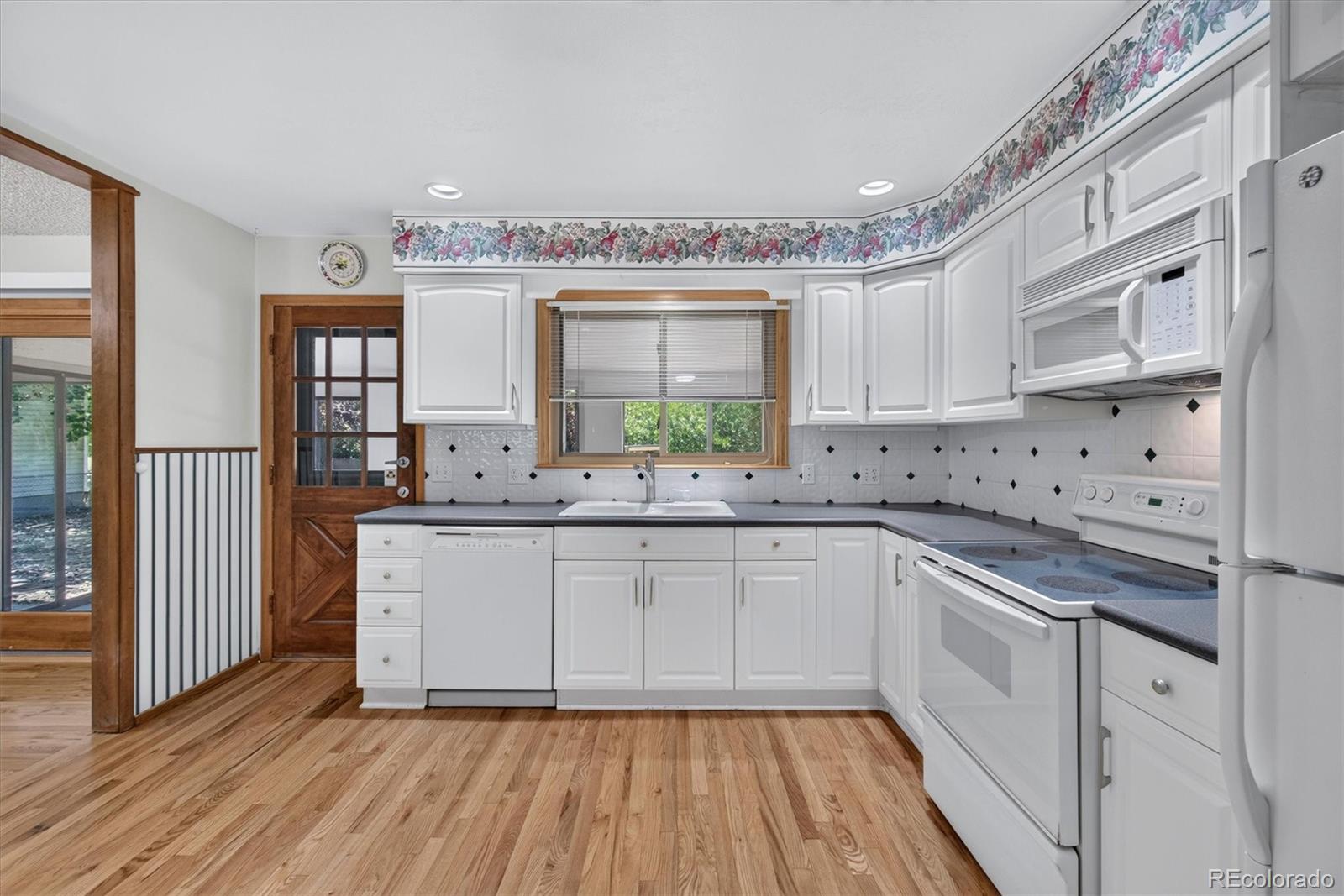 MLS Image #16 for 10451  livingston ,denver, Colorado