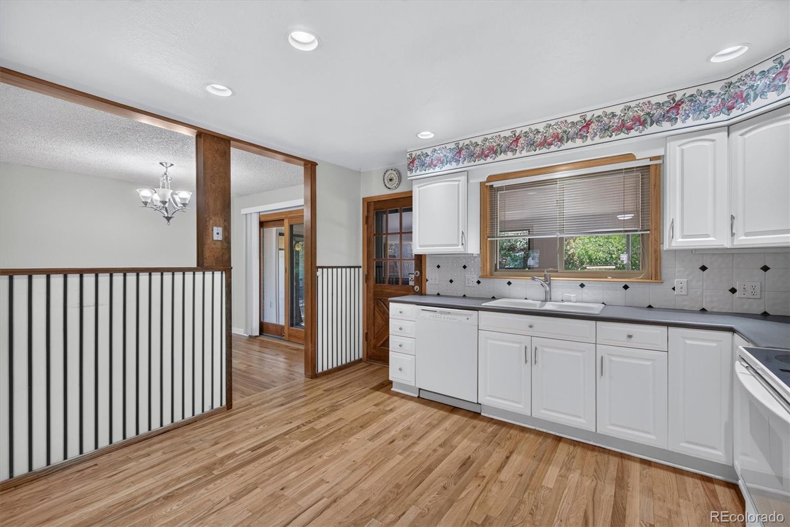 MLS Image #19 for 10451  livingston ,denver, Colorado