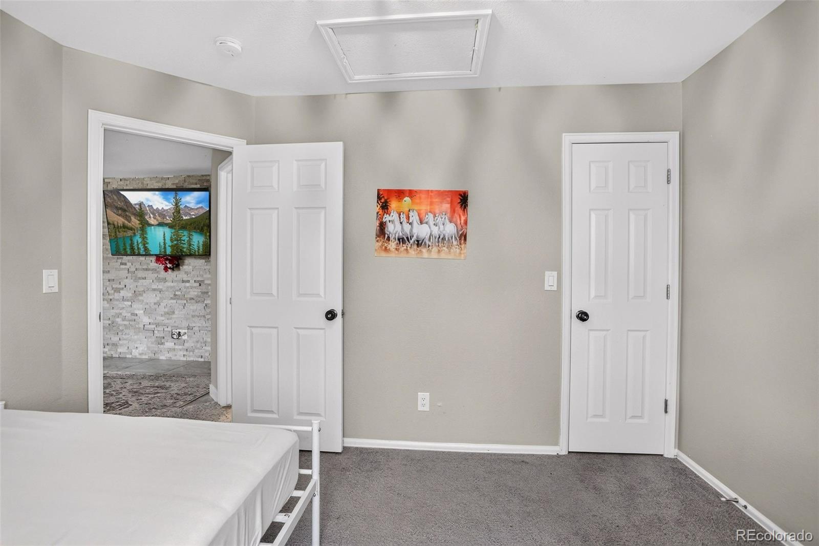 MLS Image #18 for 5067  crystal way,denver, Colorado