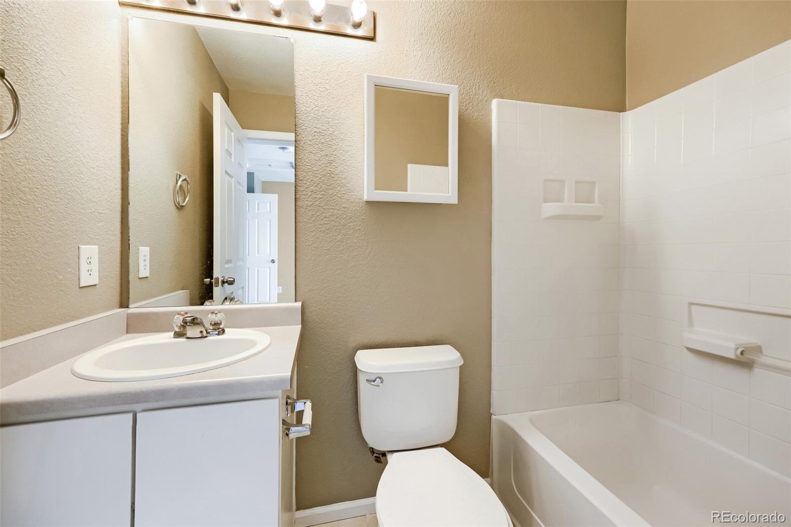 MLS Image #10 for 5559  netherland street,denver, Colorado