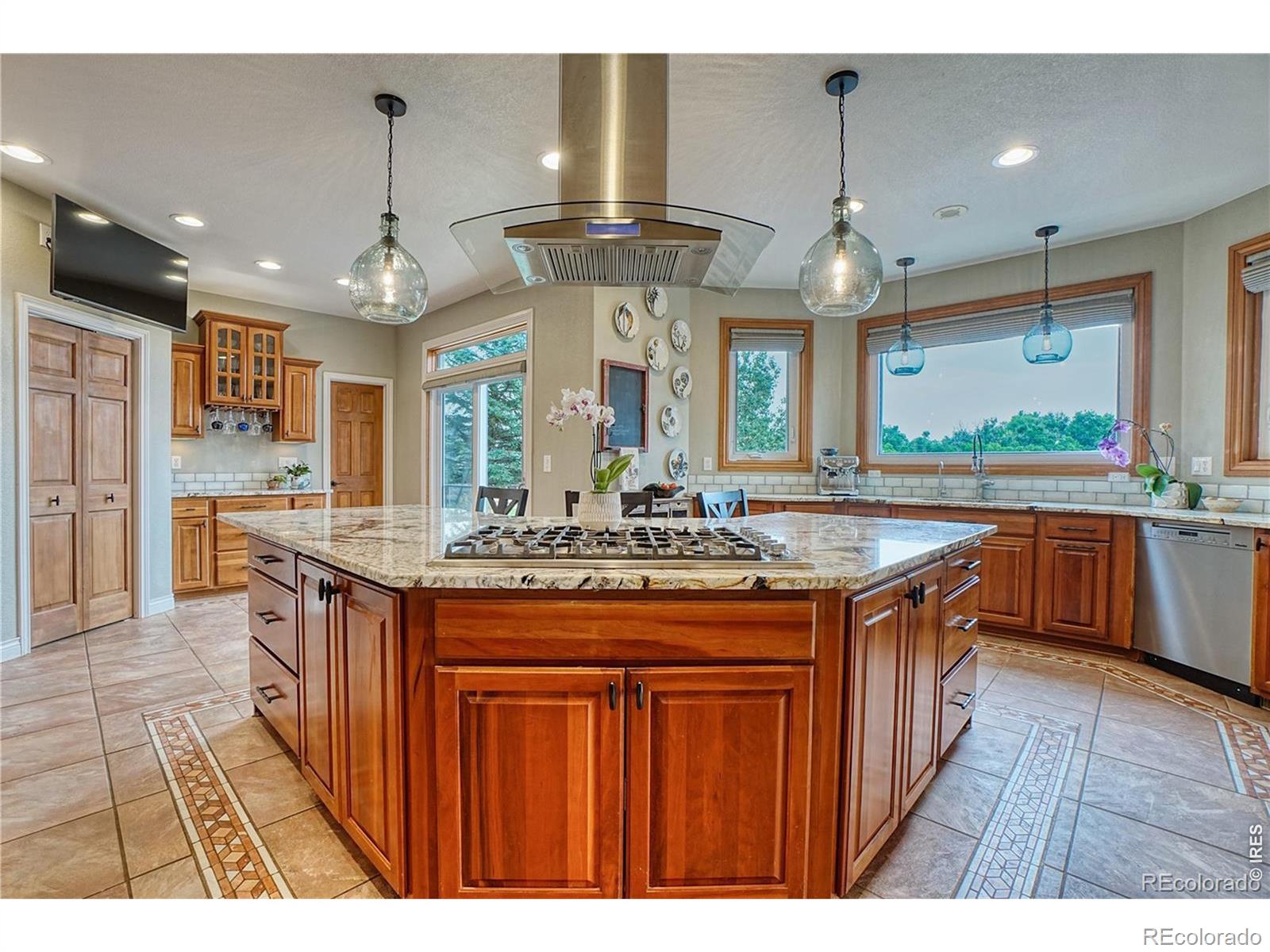MLS Image #9 for 4718  lonetree drive,loveland, Colorado