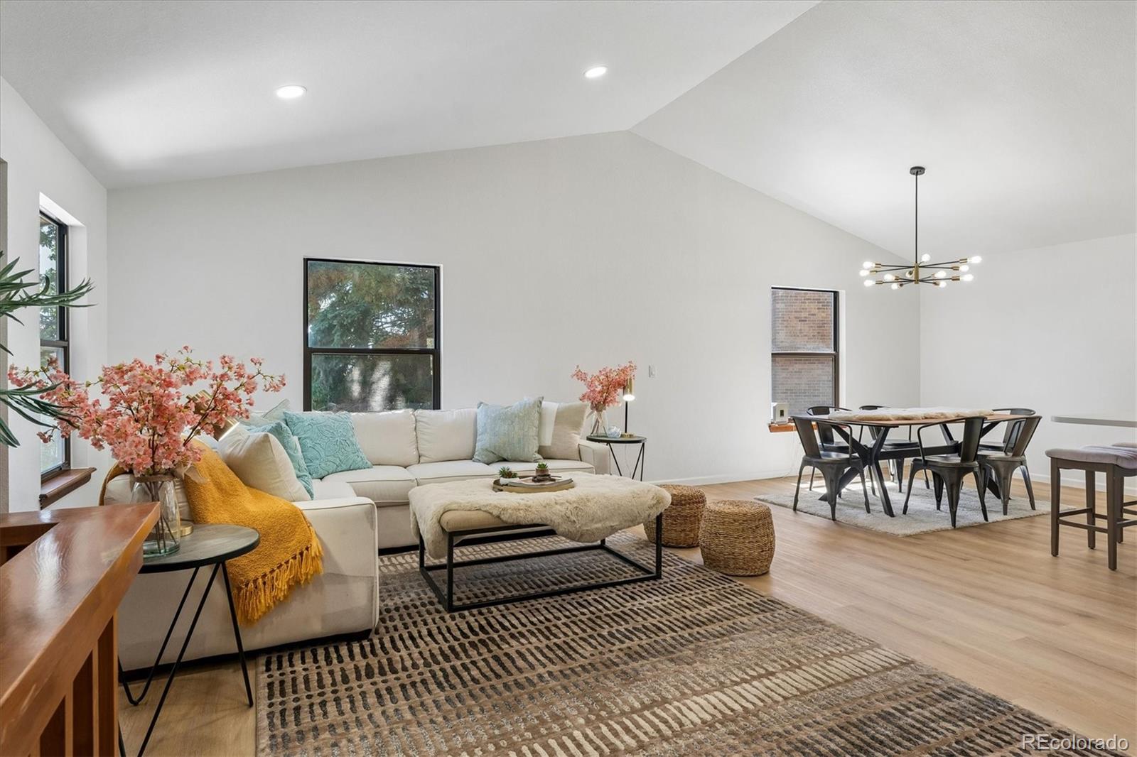 MLS Image #3 for 3509 s rifle street,aurora, Colorado