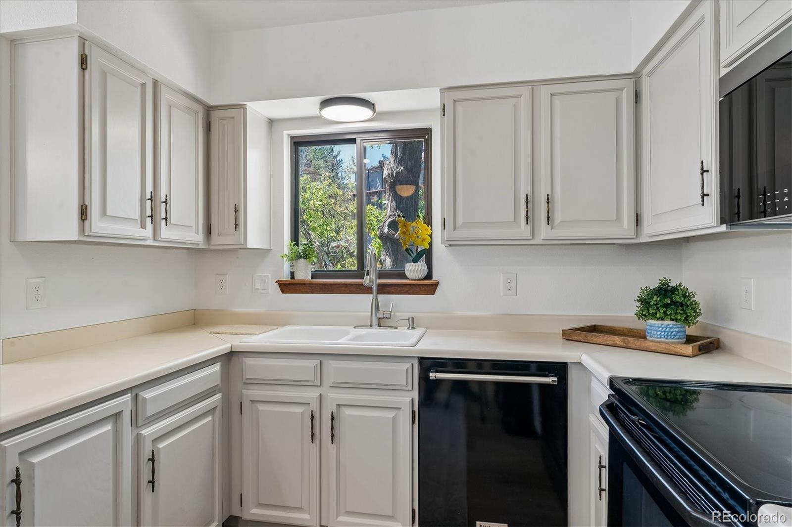 MLS Image #9 for 3509 s rifle street,aurora, Colorado