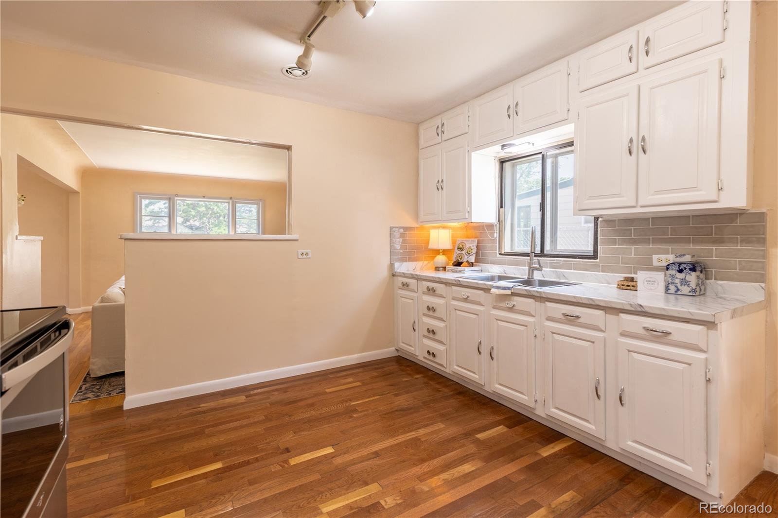 MLS Image #16 for 4077 s washington street,englewood, Colorado