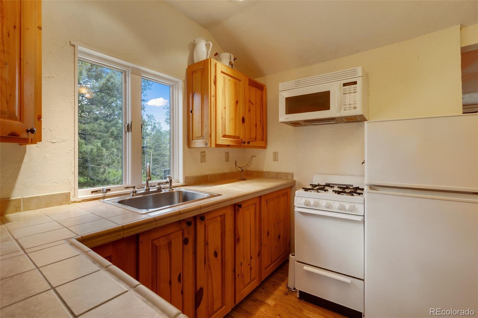 MLS Image #10 for 10416  mountain avenue,green mountain falls, Colorado