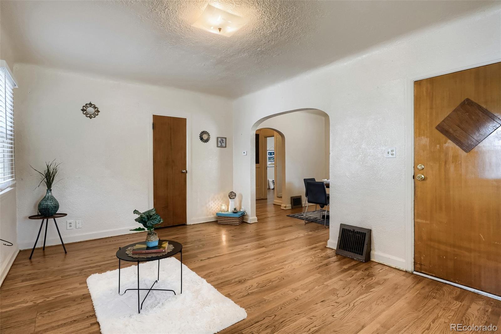MLS Image #4 for 3990 s logan street,englewood, Colorado