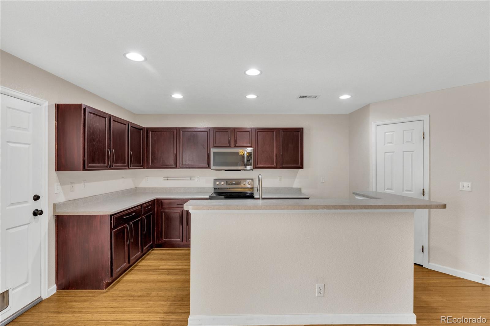 MLS Image #5 for 5788  biscay street ,denver, Colorado