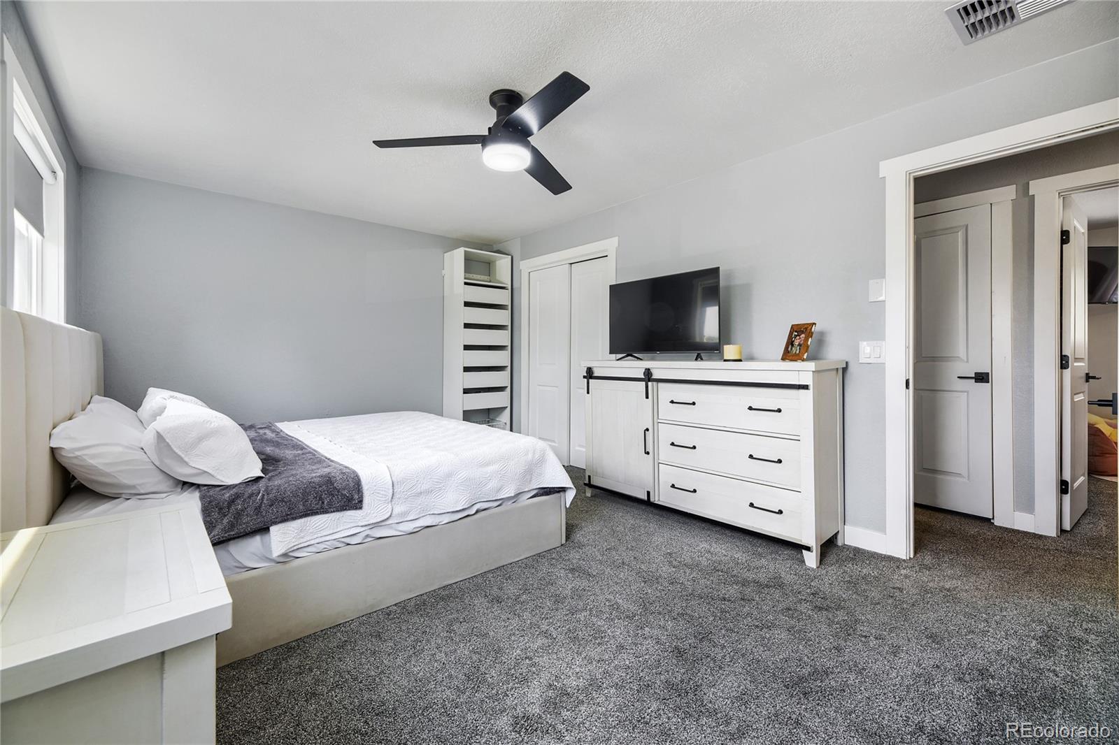 MLS Image #14 for 3036 s biscay street,aurora, Colorado