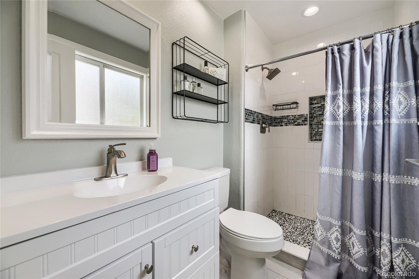 MLS Image #17 for 3036 s biscay street,aurora, Colorado