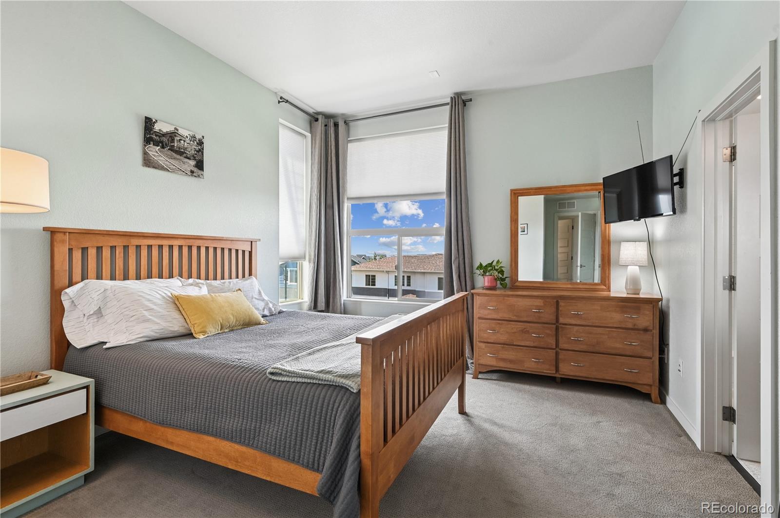 MLS Image #12 for 9002 e 50th drive,denver, Colorado