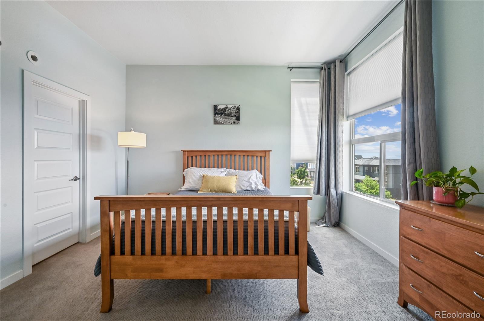 MLS Image #13 for 9002 e 50th drive,denver, Colorado