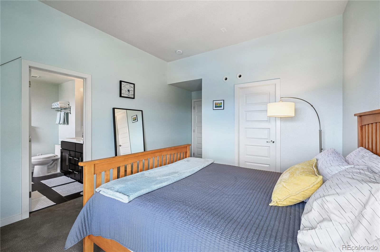 MLS Image #14 for 9002 e 50th drive,denver, Colorado