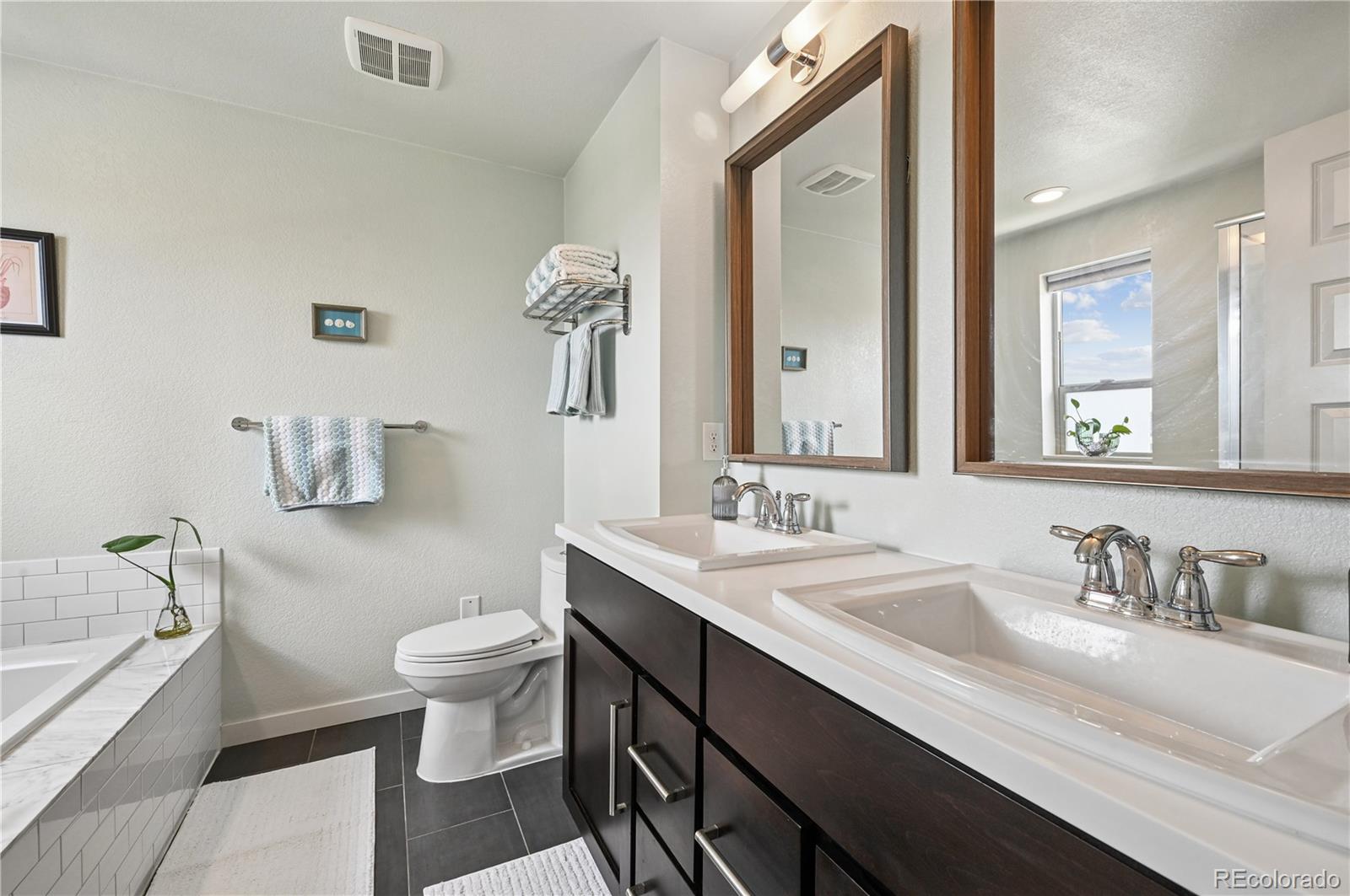 MLS Image #17 for 9002 e 50th drive,denver, Colorado