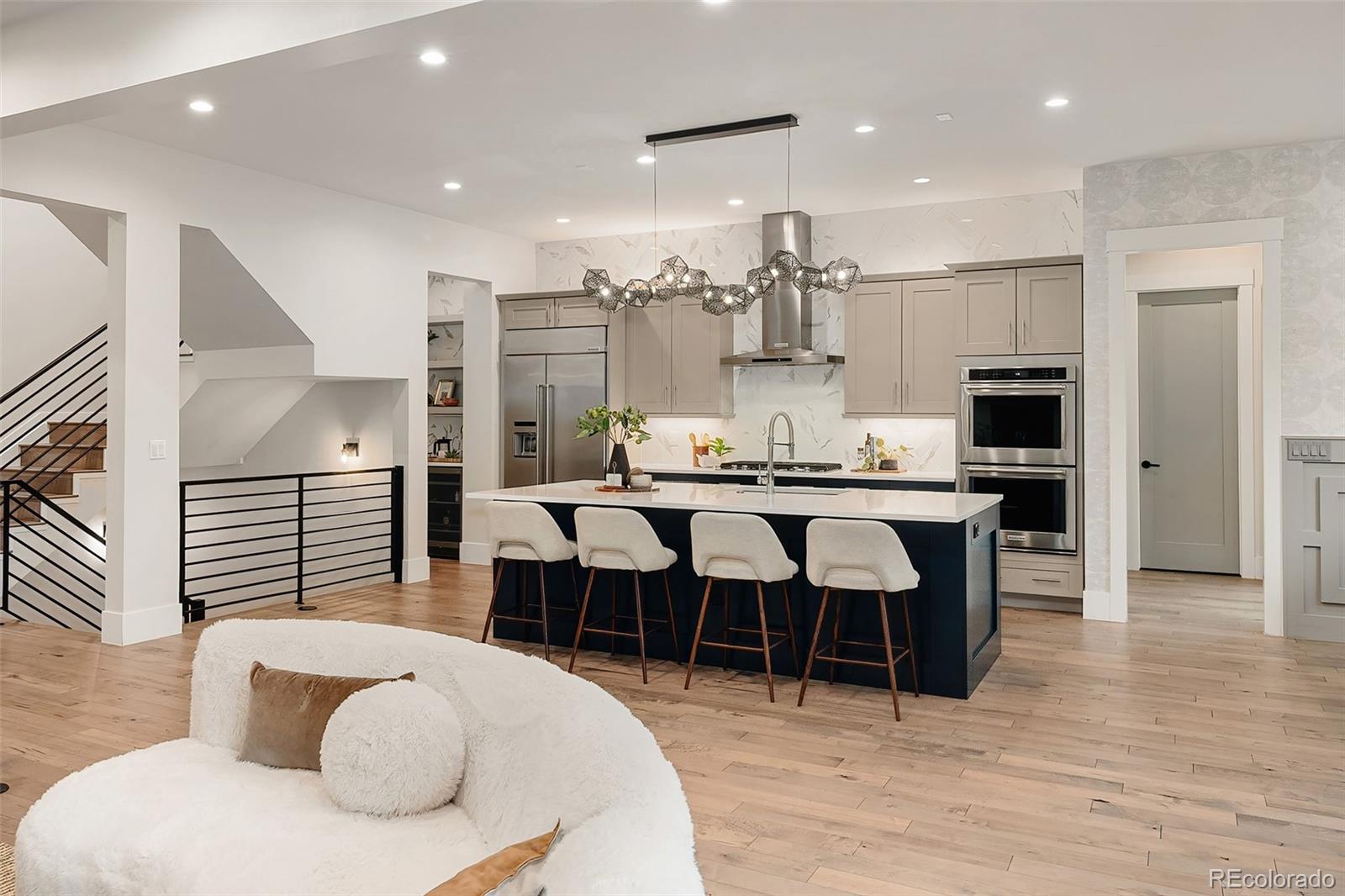 MLS Image #17 for 20  ivanhoe street,denver, Colorado