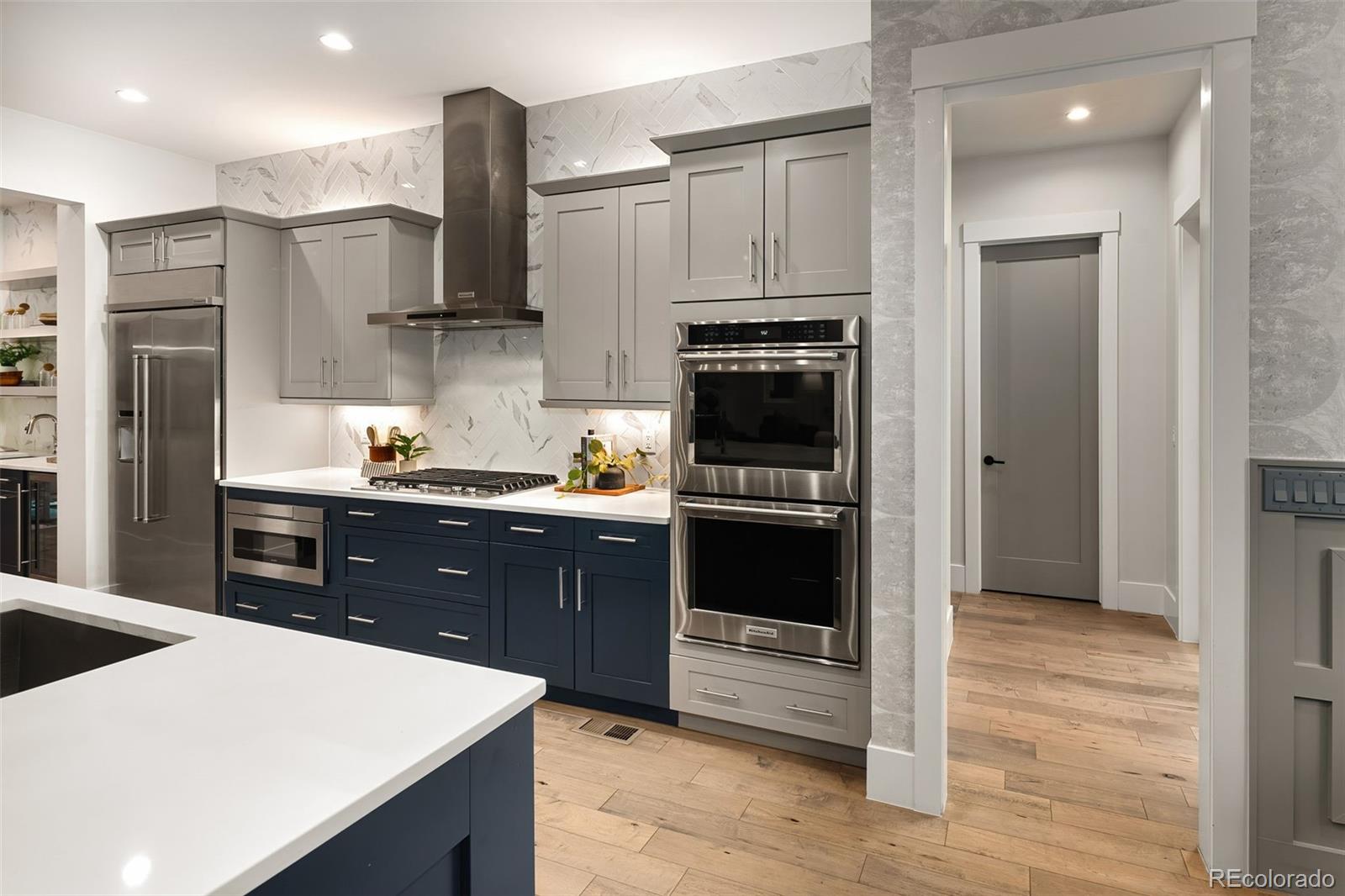 MLS Image #22 for 20  ivanhoe street,denver, Colorado