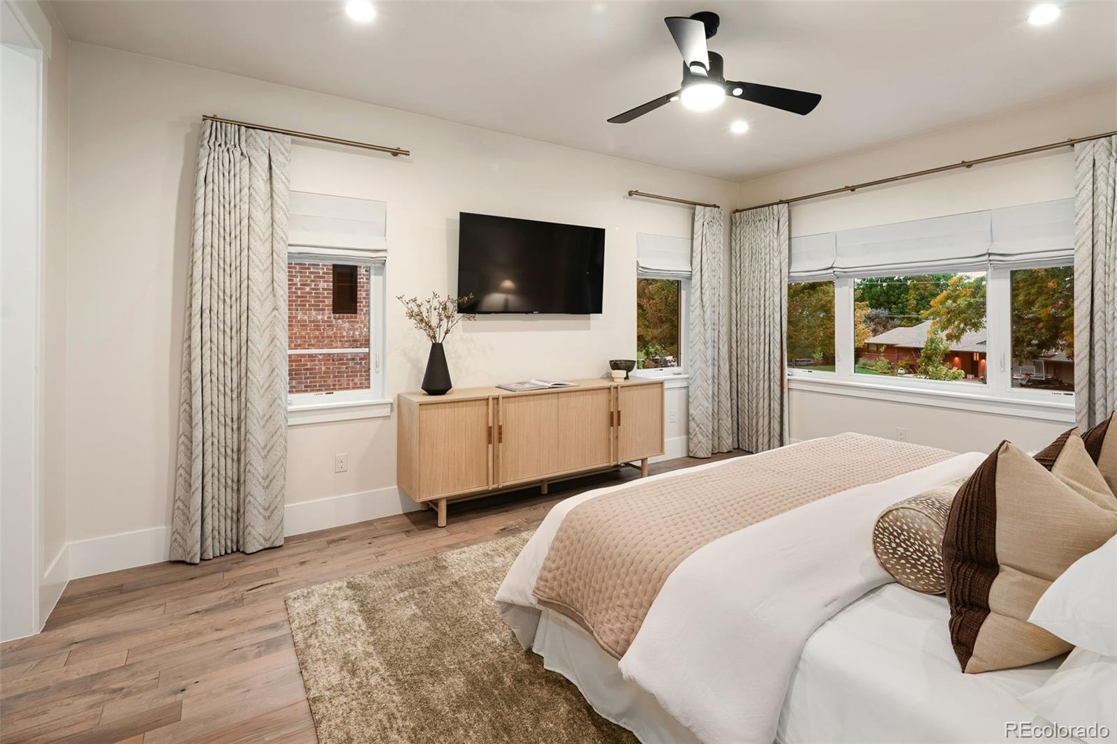 MLS Image #29 for 20  ivanhoe street,denver, Colorado