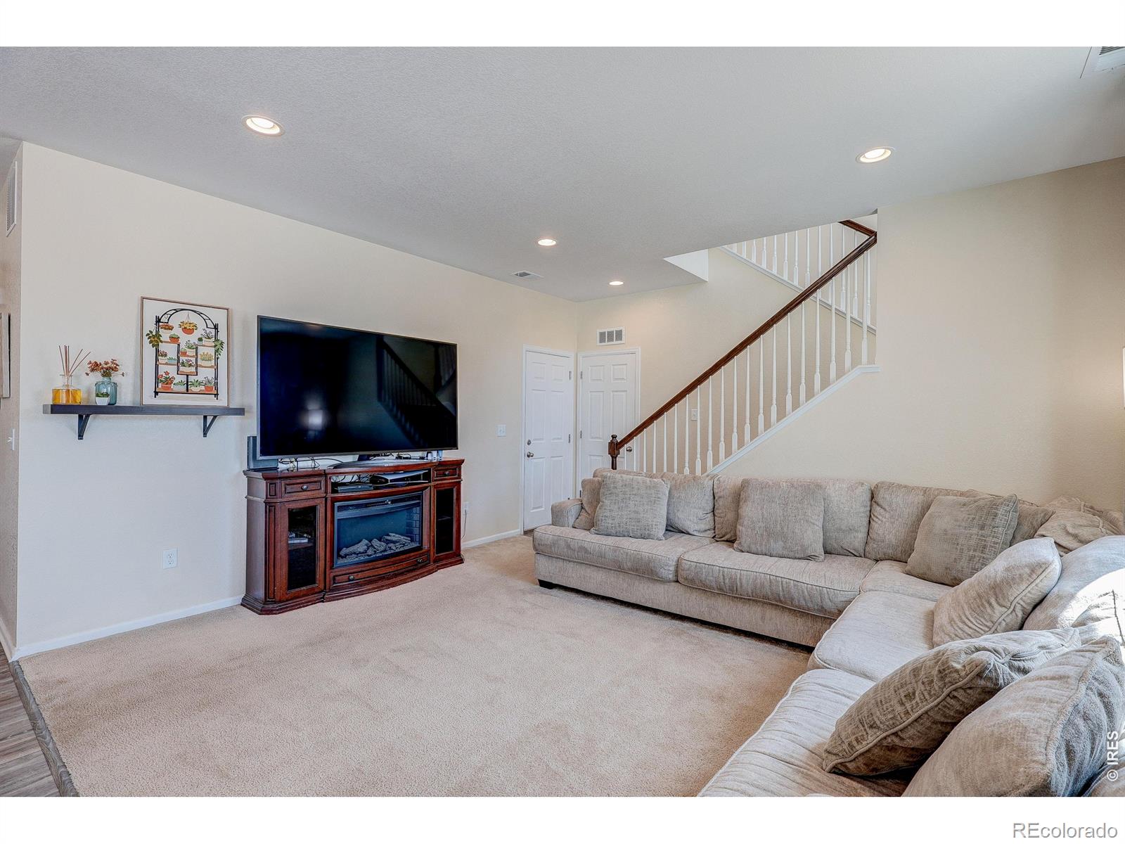 MLS Image #10 for 1617  northcroft drive,windsor, Colorado