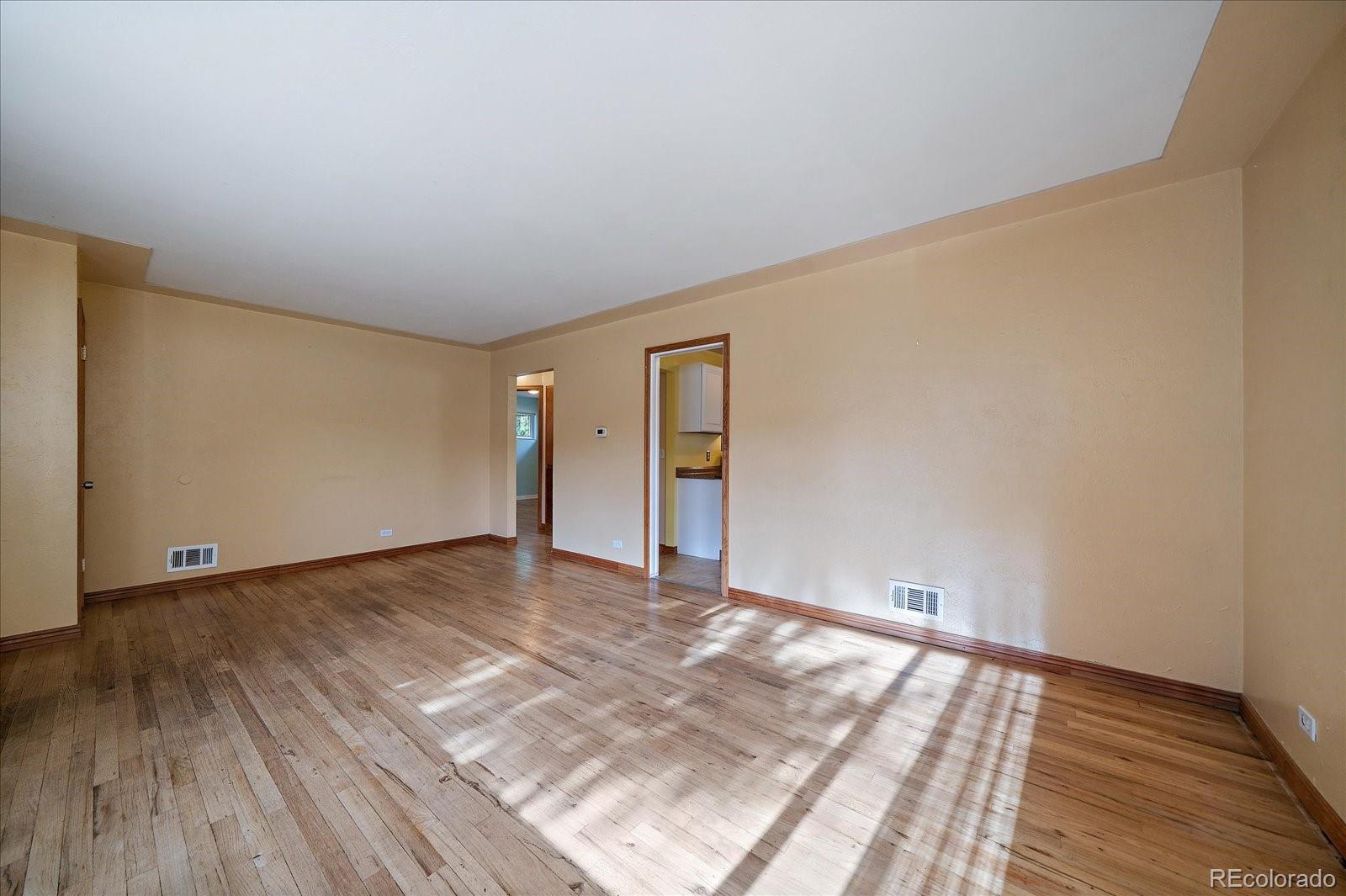 MLS Image #10 for 3650 s delaware street,englewood, Colorado