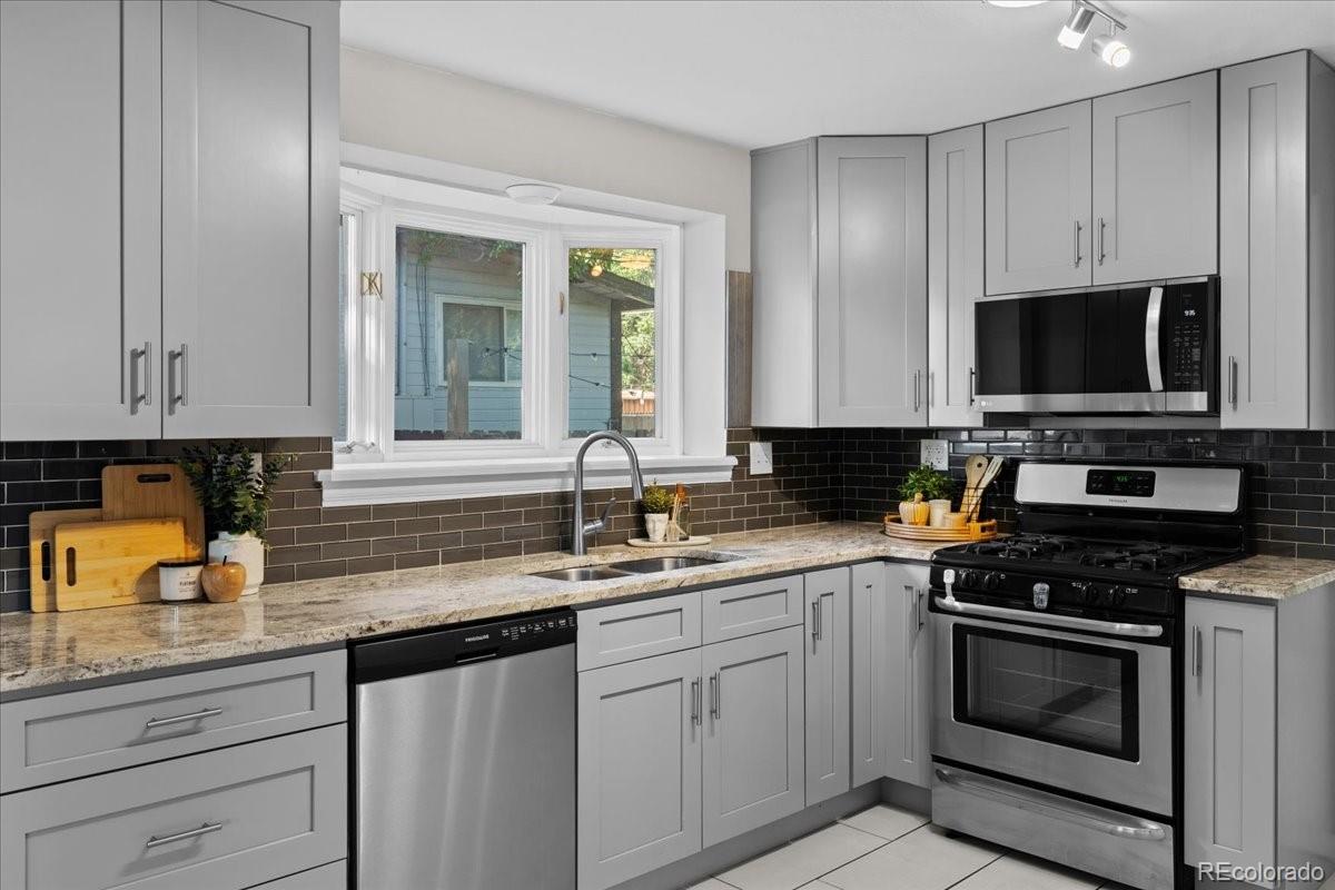 MLS Image #10 for 3559 n jackson street,denver, Colorado