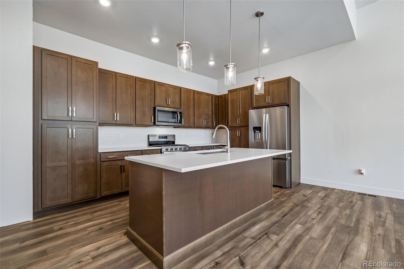 MLS Image #5 for 2978  fleet drive,fort collins, Colorado
