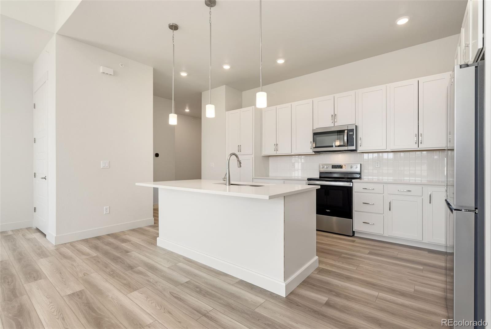 MLS Image #6 for 2978  fleet drive,fort collins, Colorado