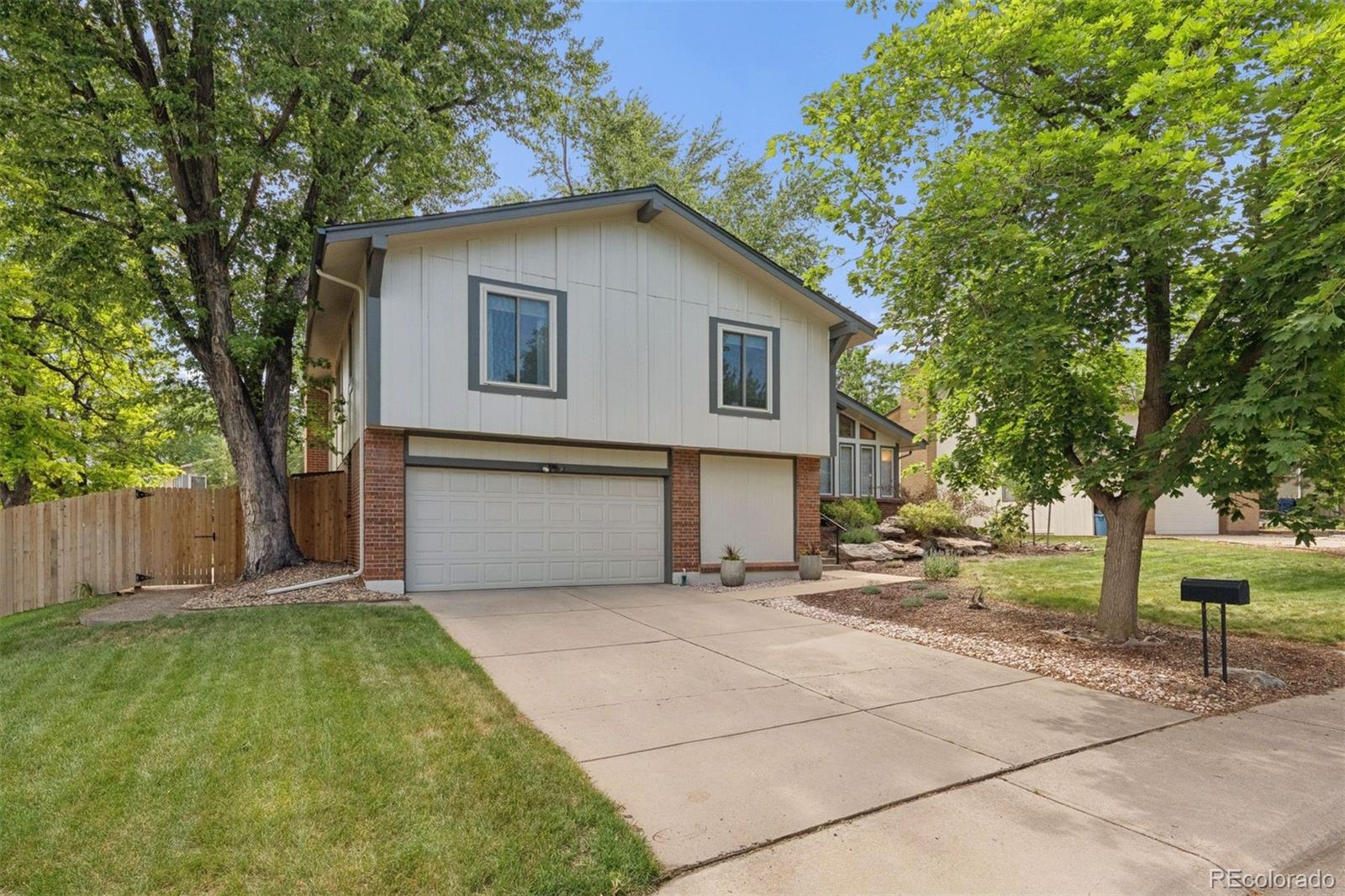 MLS Image #2 for 1716 s newark court,aurora, Colorado