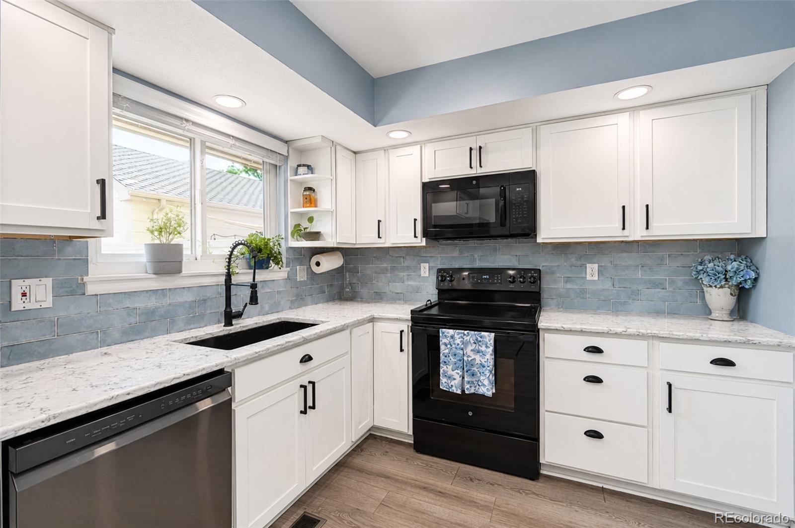 MLS Image #14 for 6937 e briarwood drive,centennial, Colorado