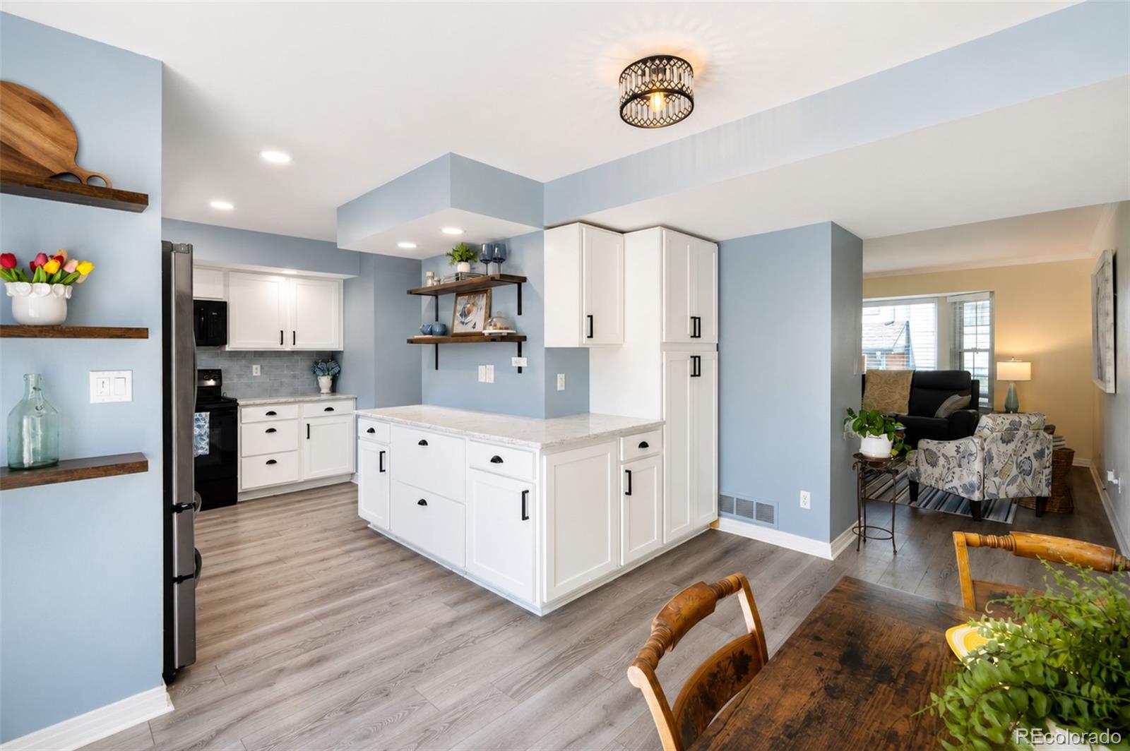 MLS Image #8 for 6937 e briarwood drive,centennial, Colorado