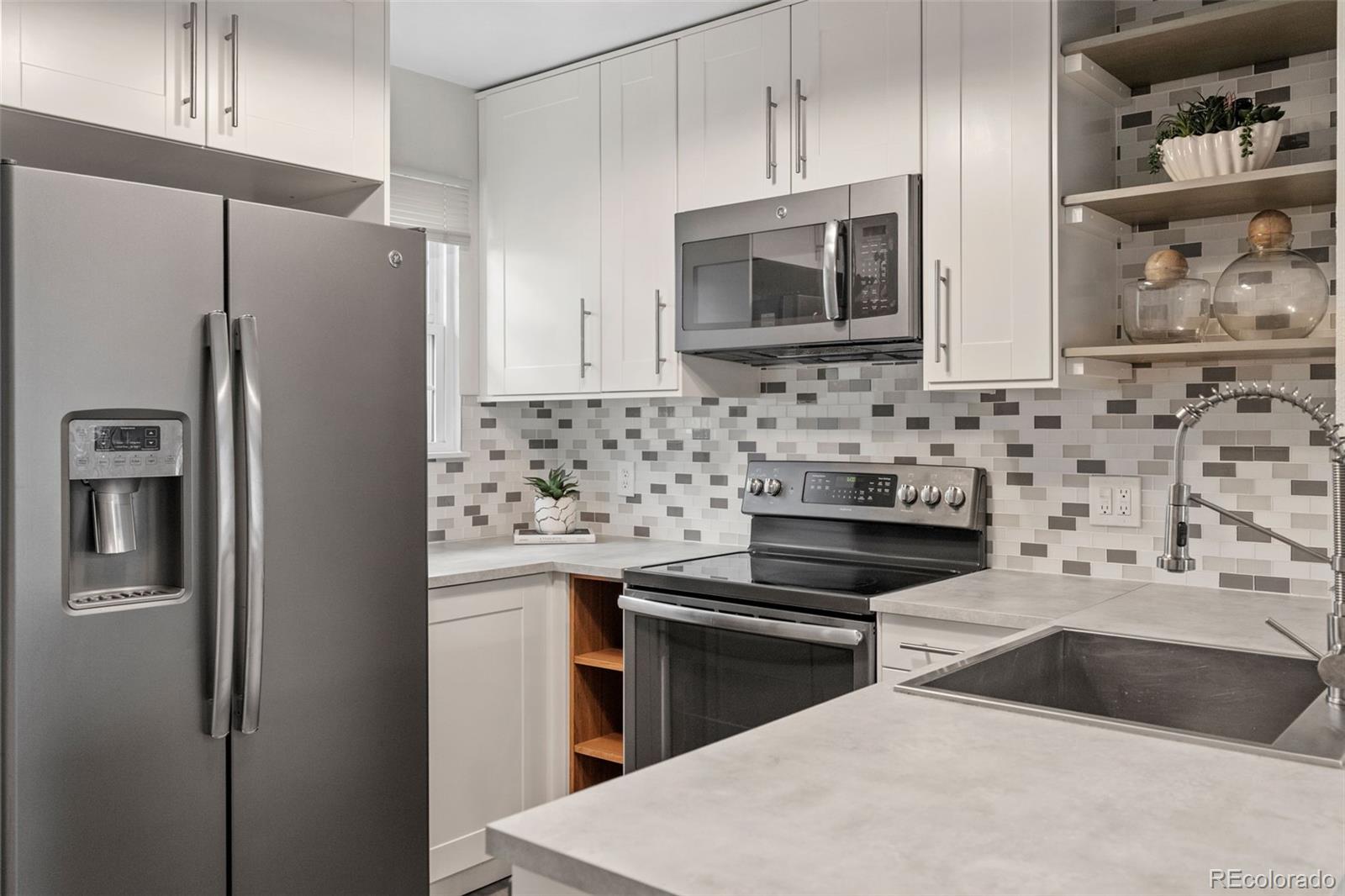 MLS Image #12 for 6712 s independence street,littleton, Colorado