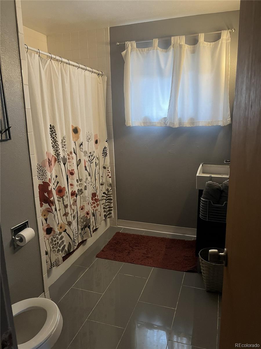 MLS Image #8 for 4825 s galapago street,englewood, Colorado