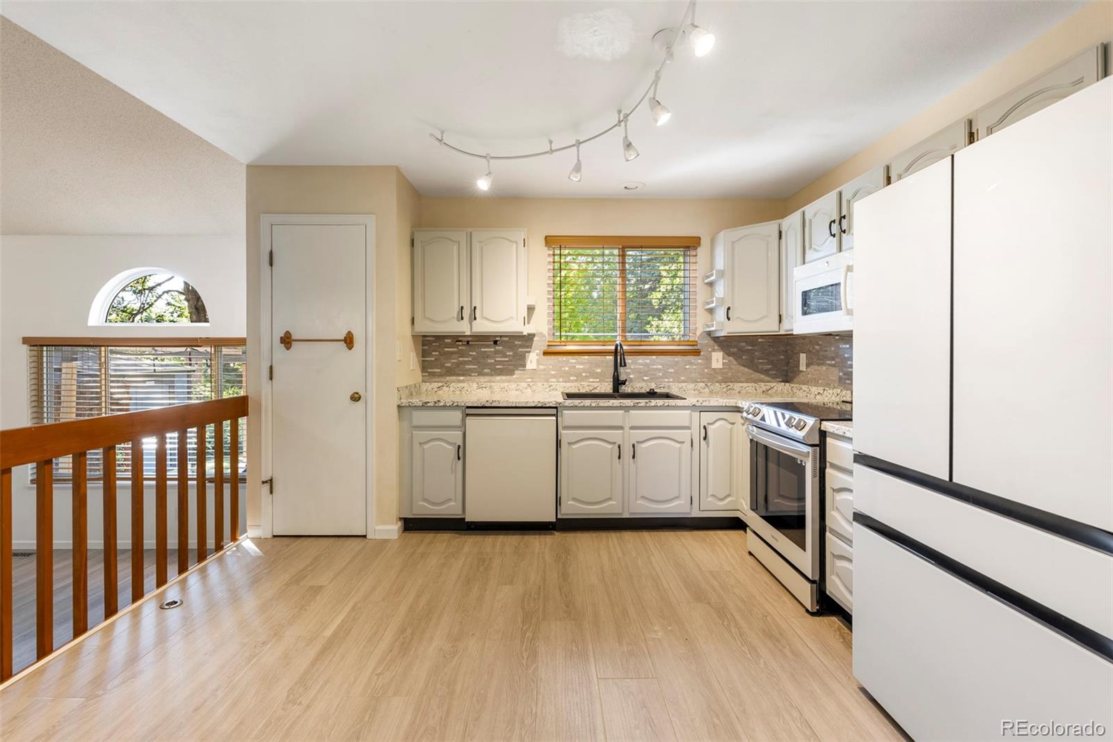 MLS Image #6 for 7216 s pierson street,littleton, Colorado