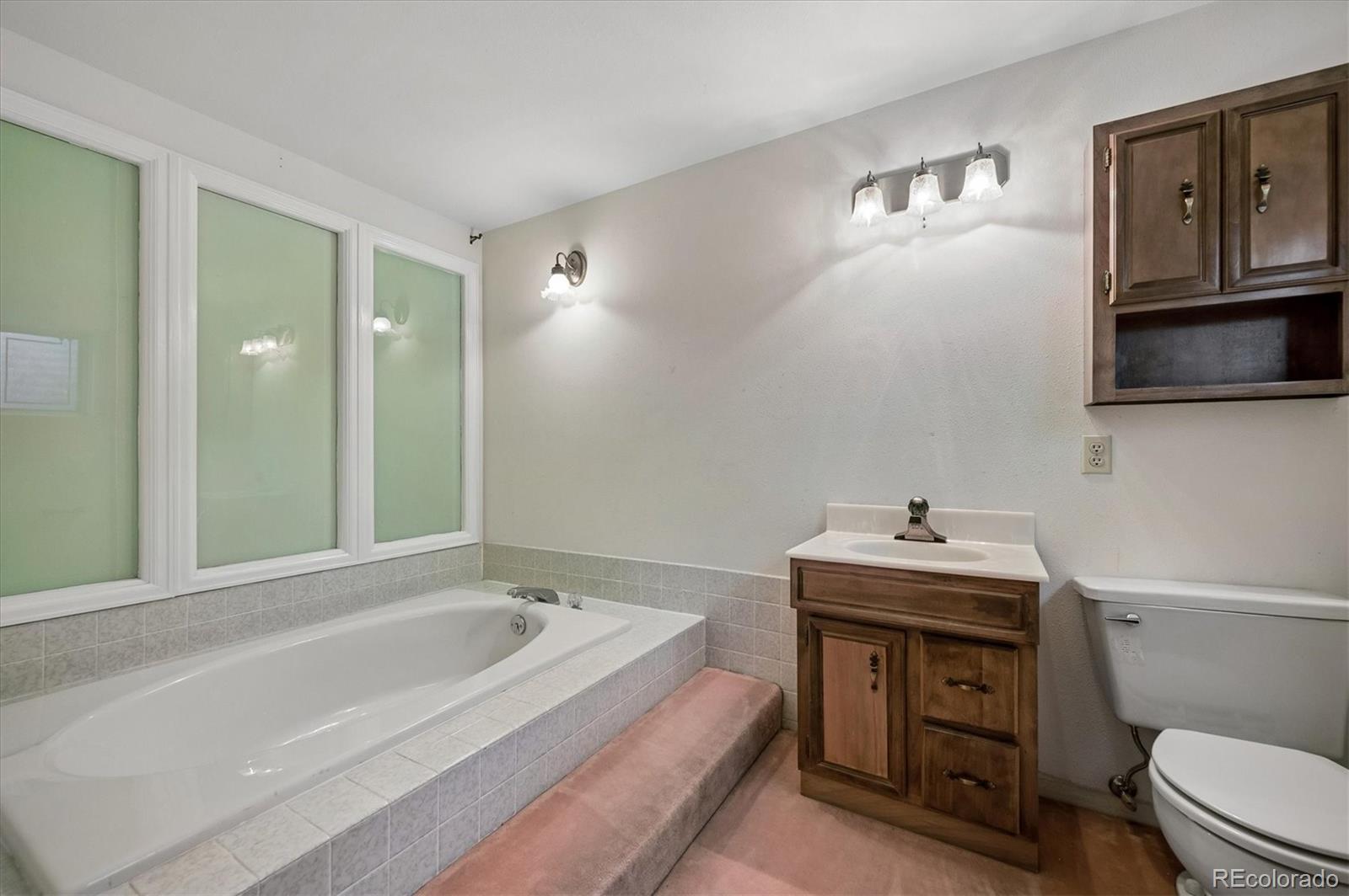 MLS Image #34 for 2530 s gray court,denver, Colorado