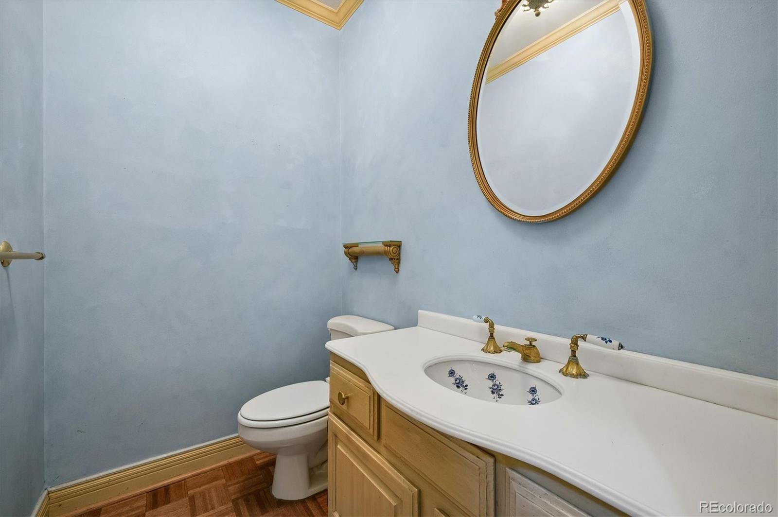 MLS Image #35 for 2530 s gray court,denver, Colorado
