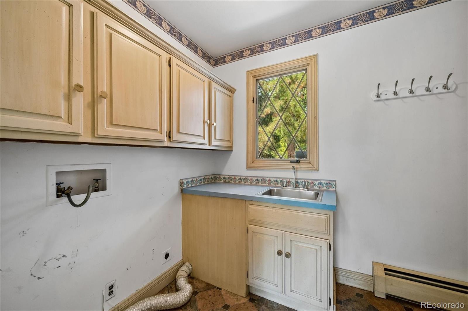 MLS Image #36 for 2530 s gray court,denver, Colorado