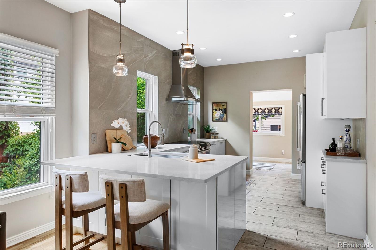 MLS Image #2 for 221 s ogden street,denver, Colorado