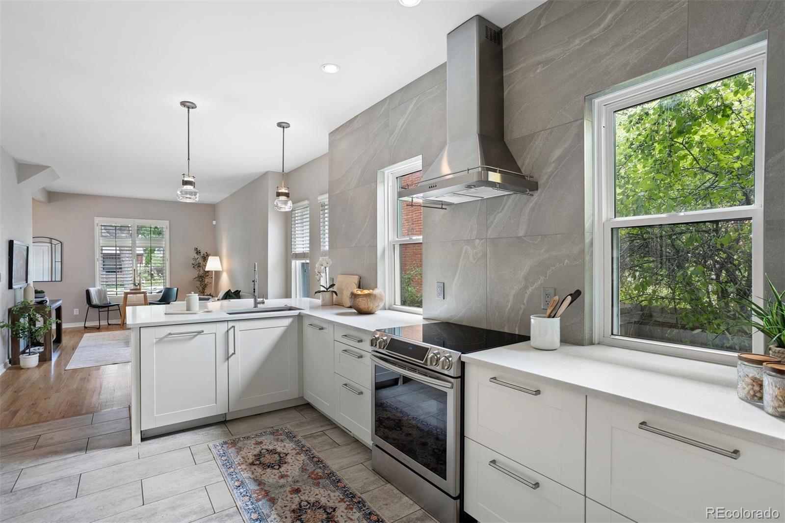 MLS Image #3 for 221 s ogden street,denver, Colorado