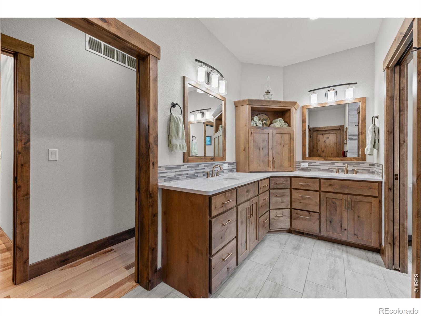 MLS Image #18 for 3284  danzante bay court,berthoud, Colorado