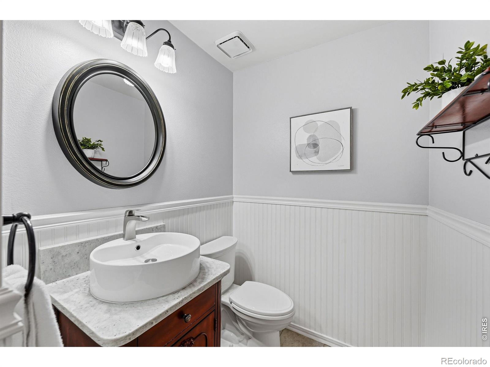 MLS Image #14 for 2892 w long circle,littleton, Colorado