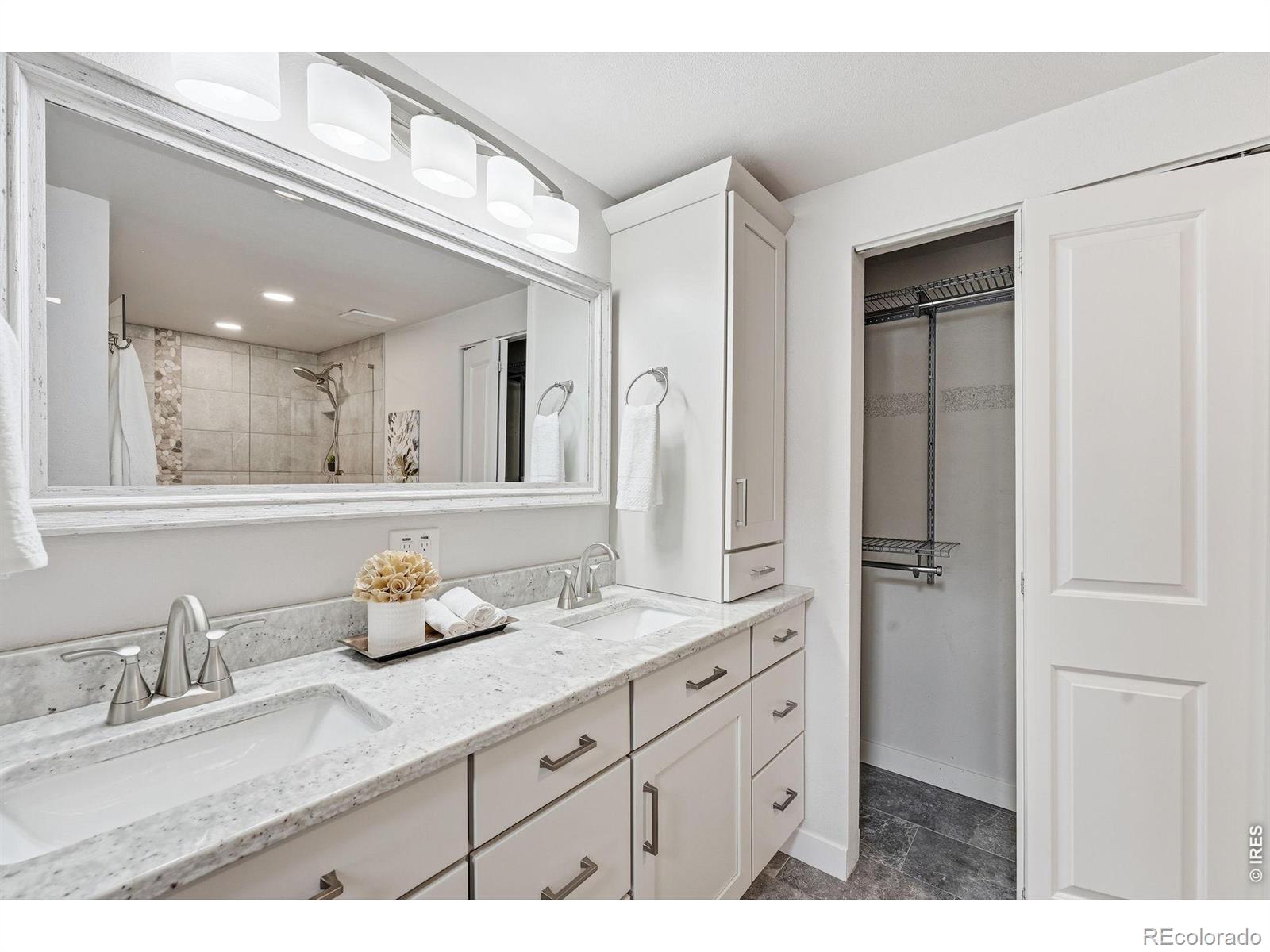 MLS Image #18 for 2892 w long circle,littleton, Colorado