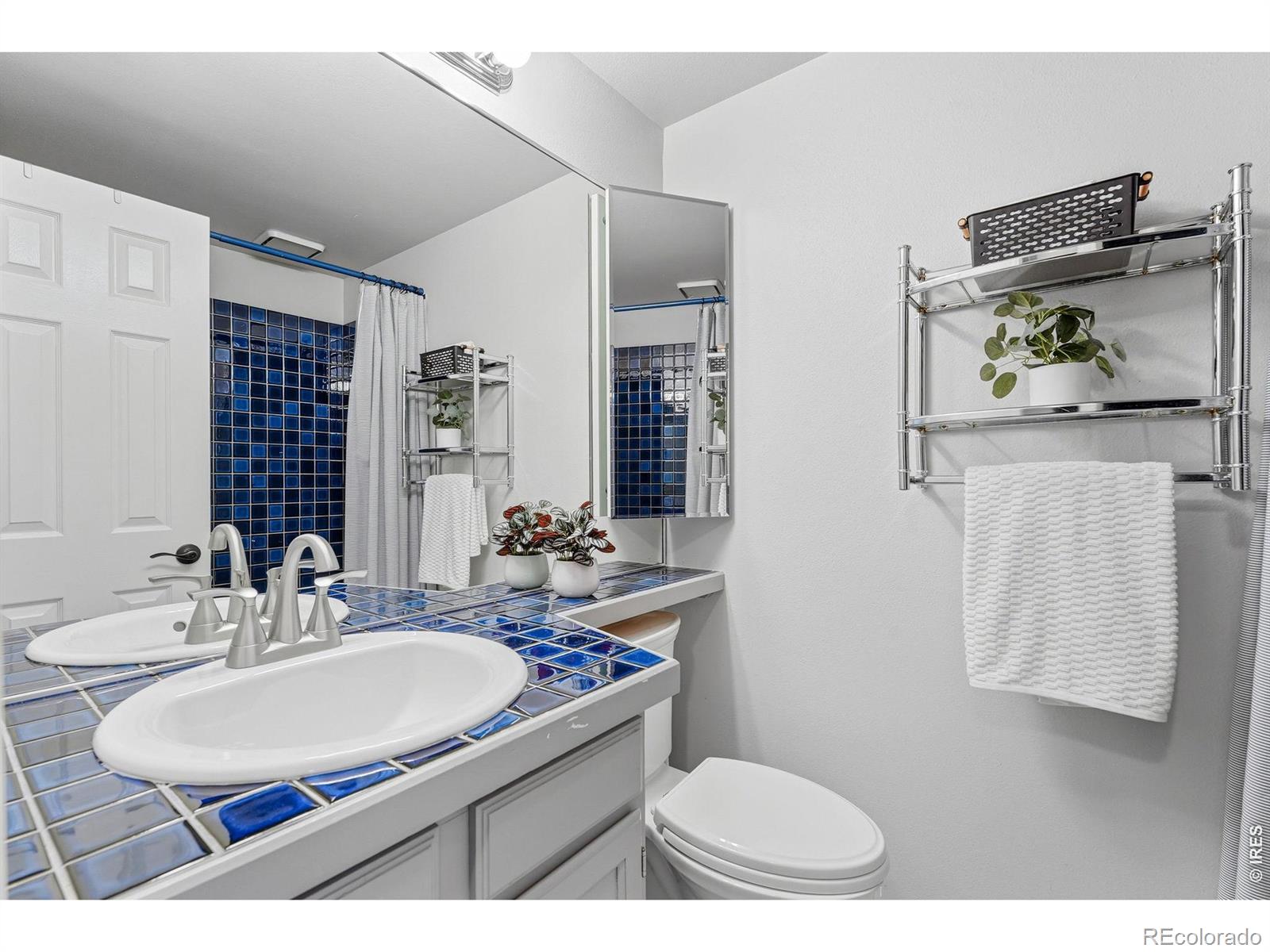 MLS Image #22 for 2892 w long circle,littleton, Colorado