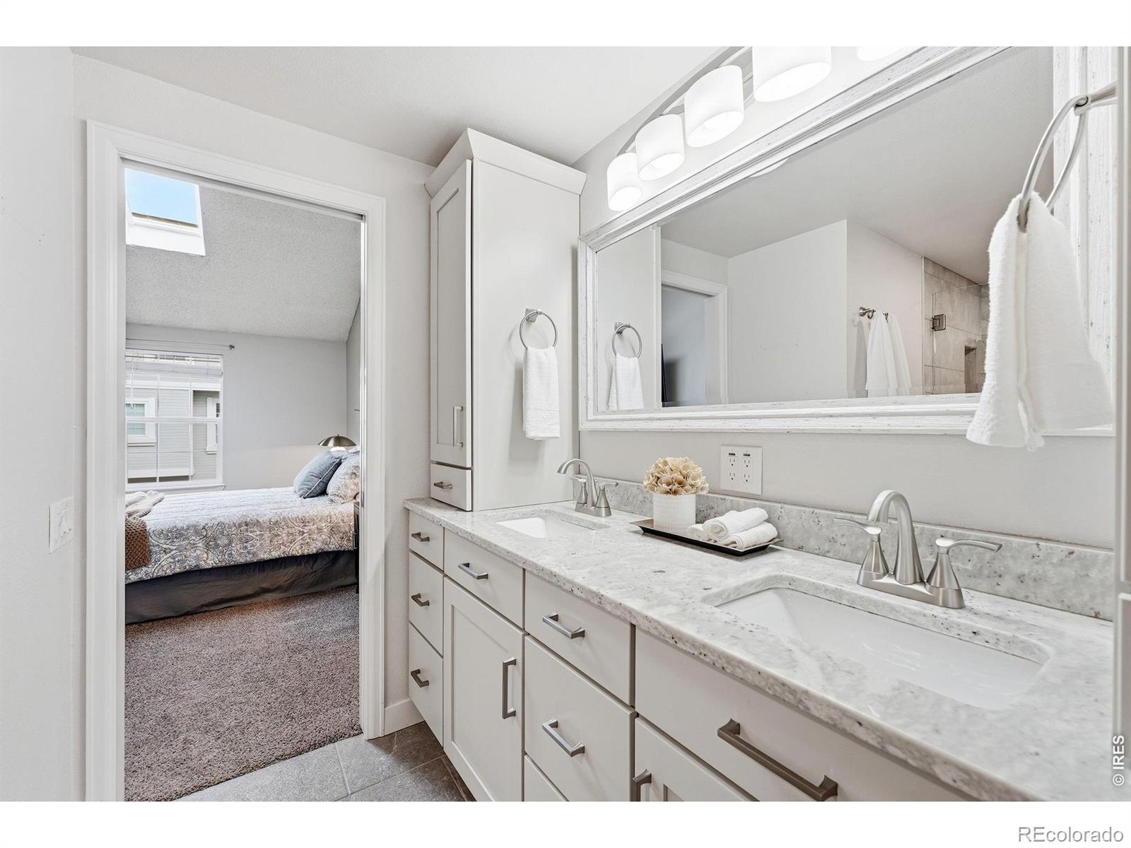 MLS Image #4 for 2892 w long circle,littleton, Colorado