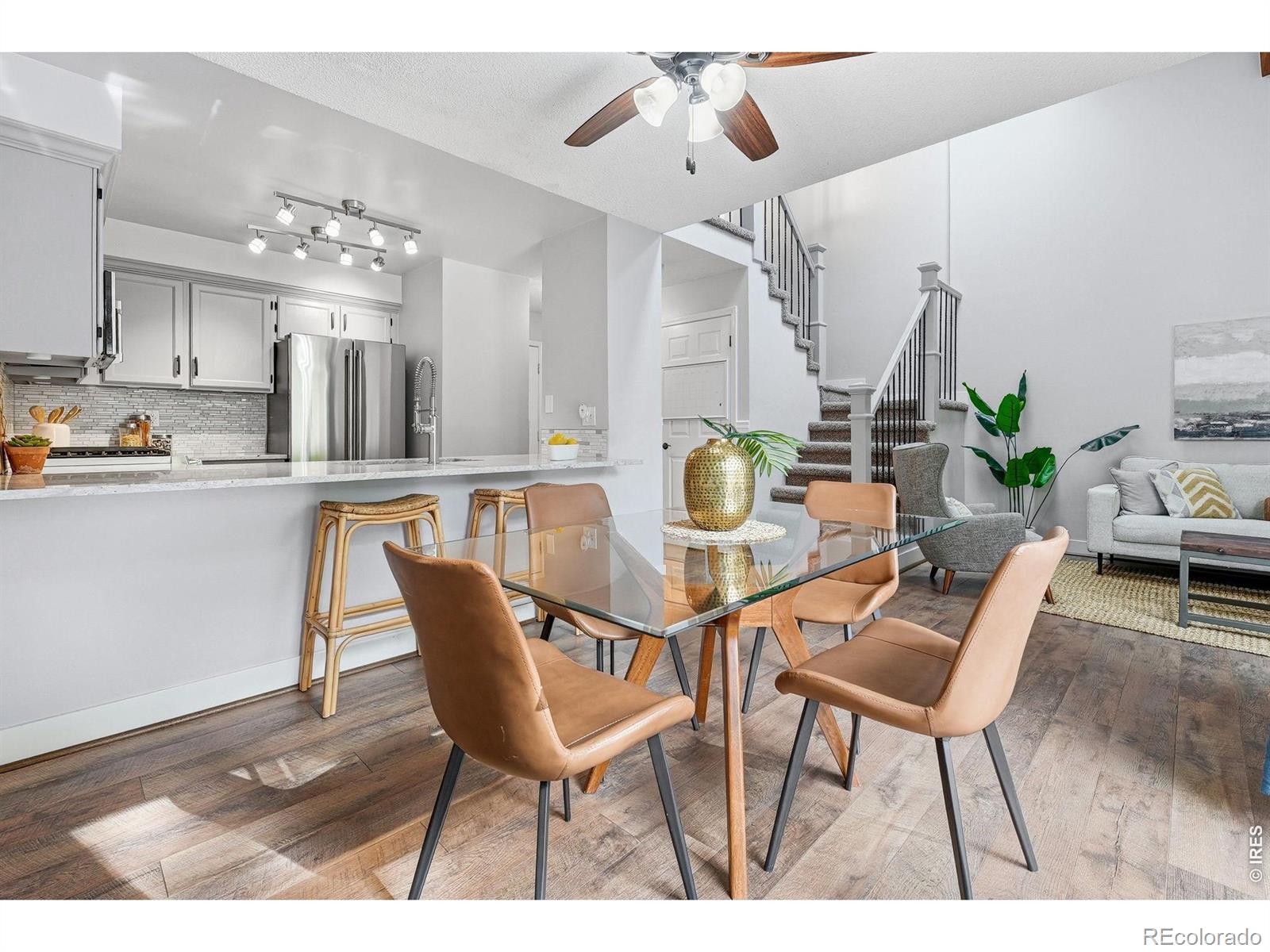 MLS Image #5 for 2892 w long circle,littleton, Colorado
