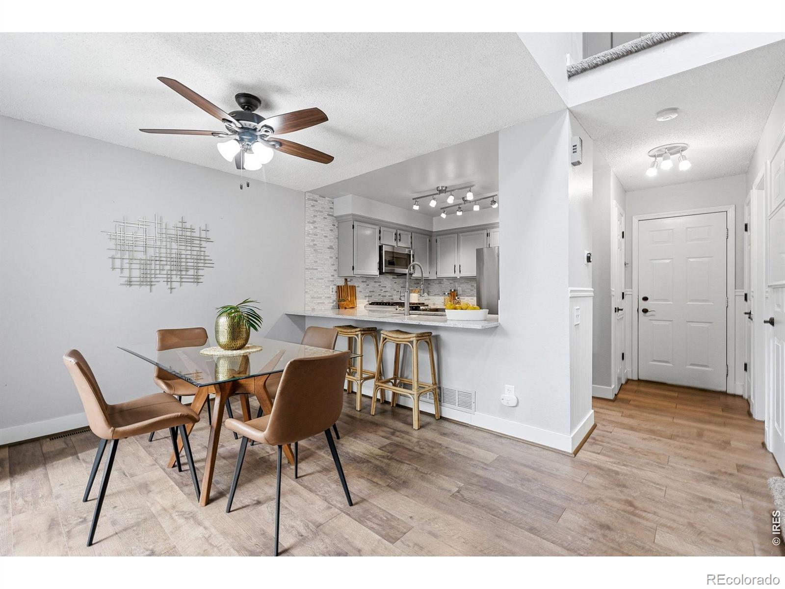 MLS Image #9 for 2892 w long circle,littleton, Colorado