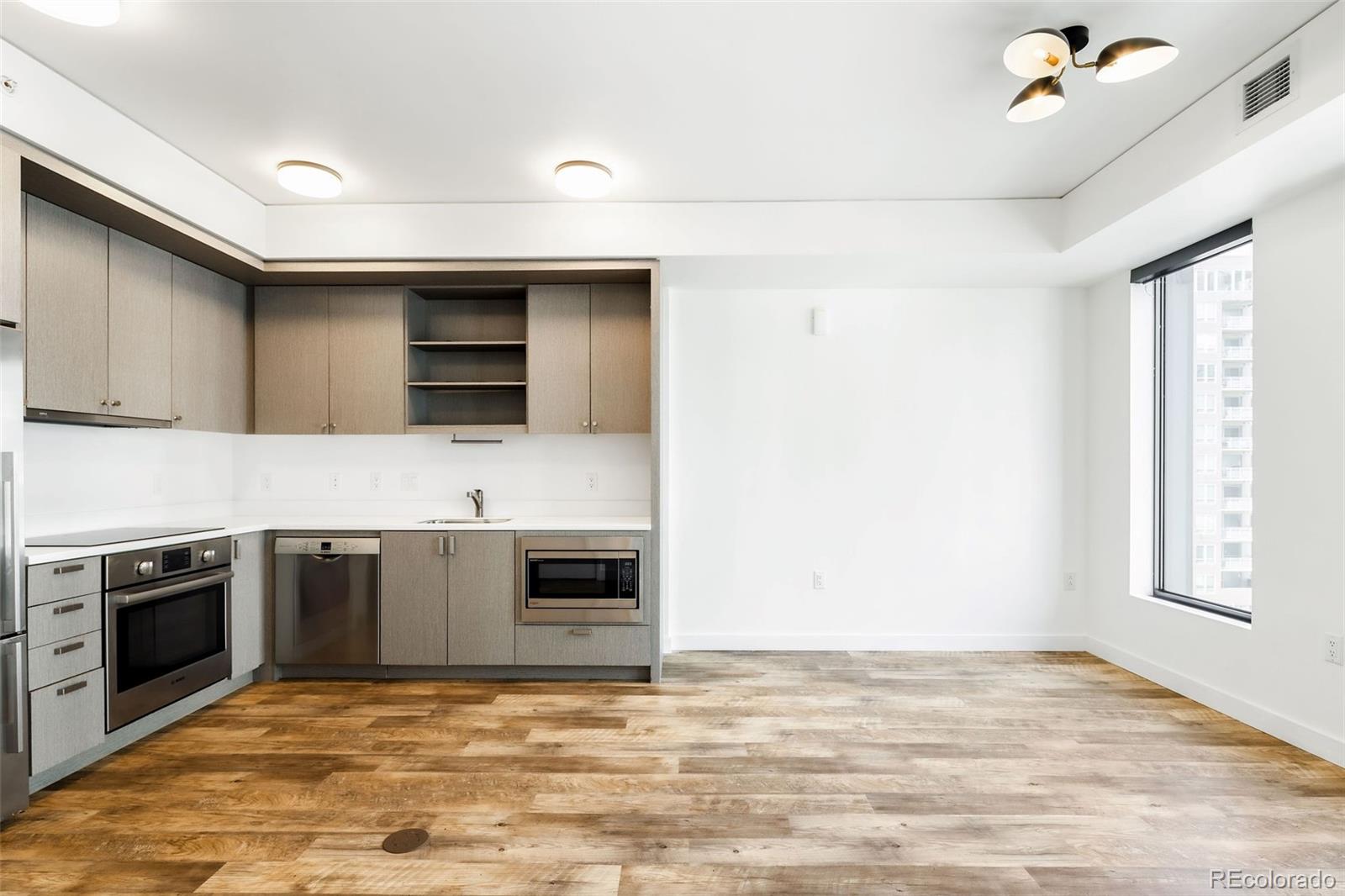 MLS Image #10 for 1750  wewatta street,denver, Colorado