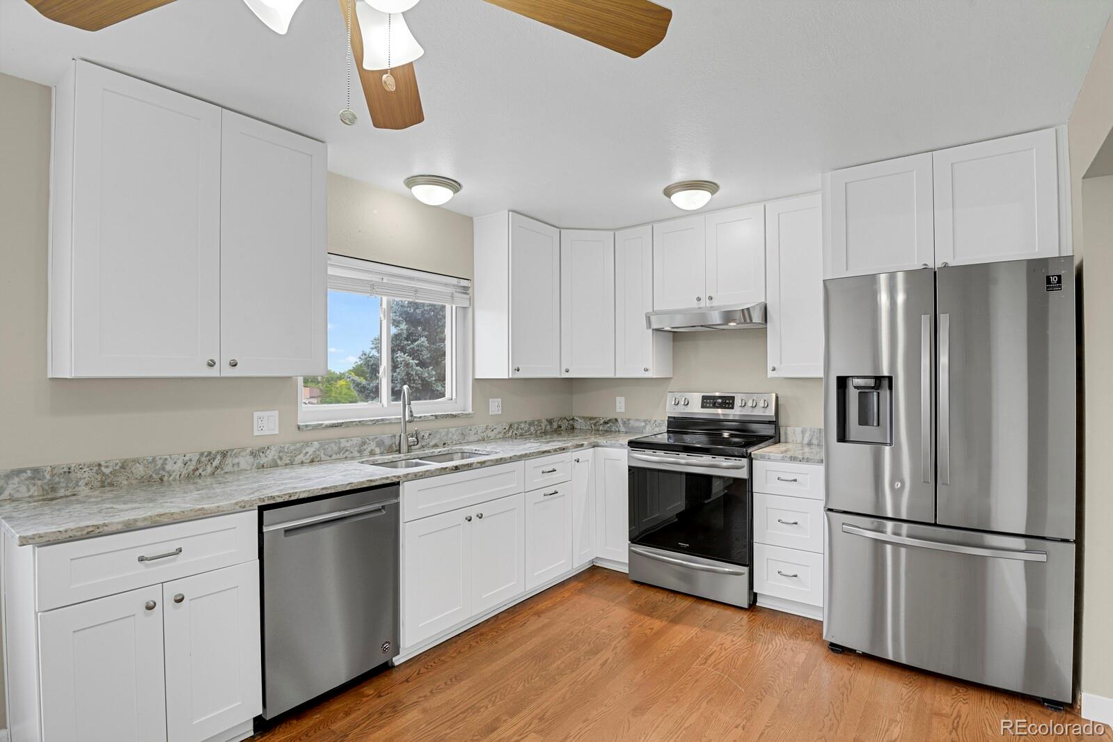MLS Image #10 for 10934  birch drive,denver, Colorado