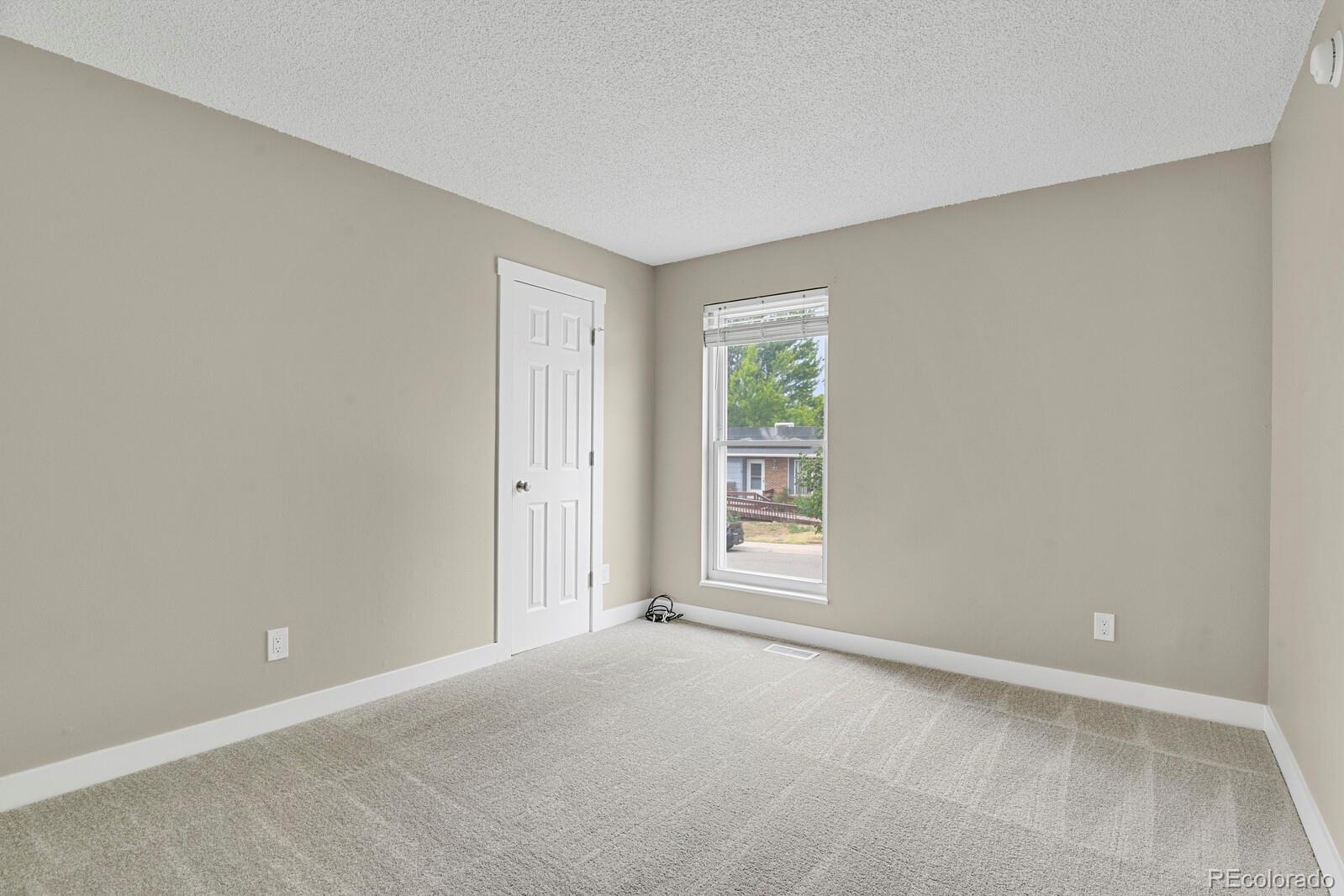 MLS Image #16 for 10934  birch drive,denver, Colorado